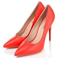 Стильные красные туфли женские